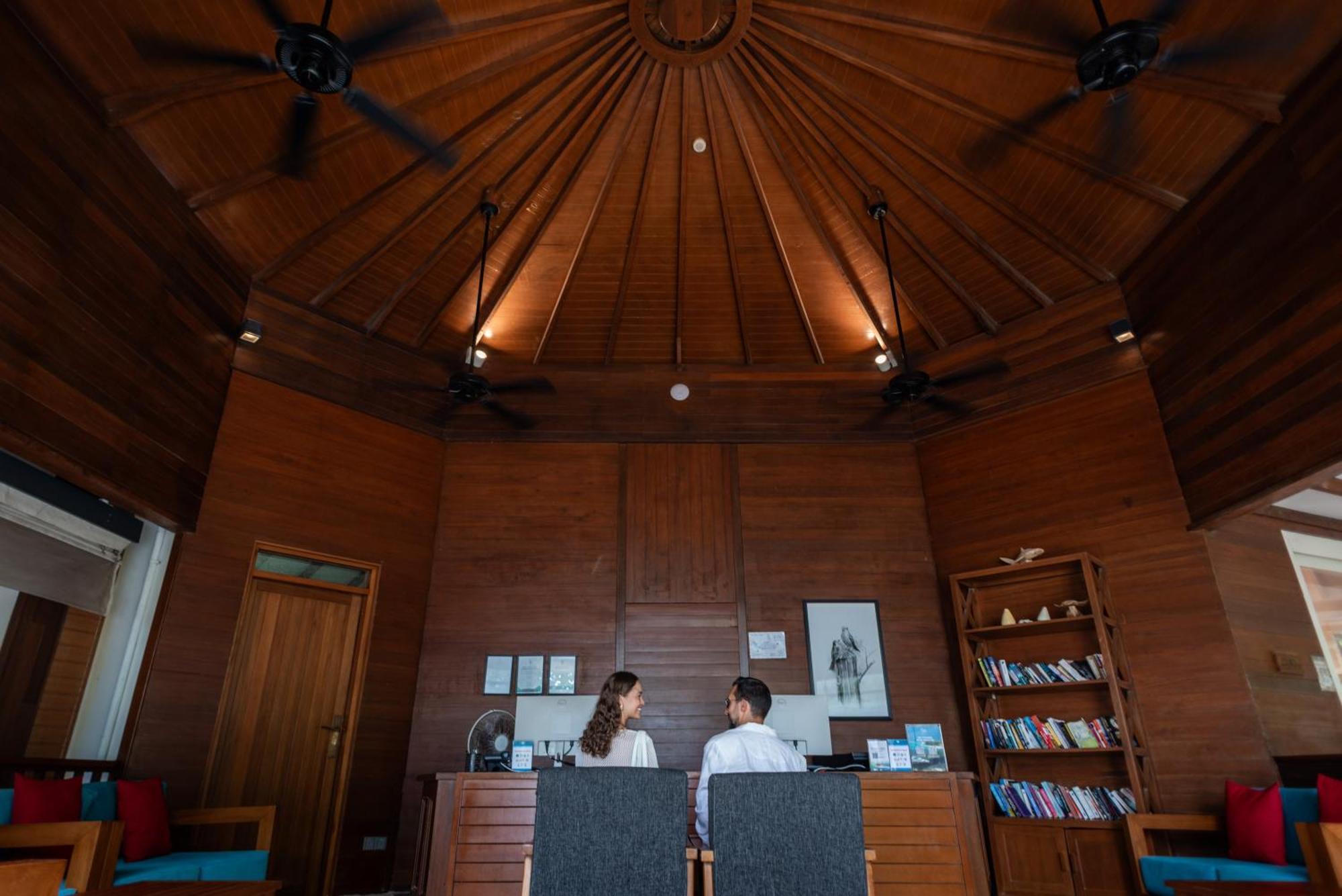 Resort Dhigufaru Island 5*