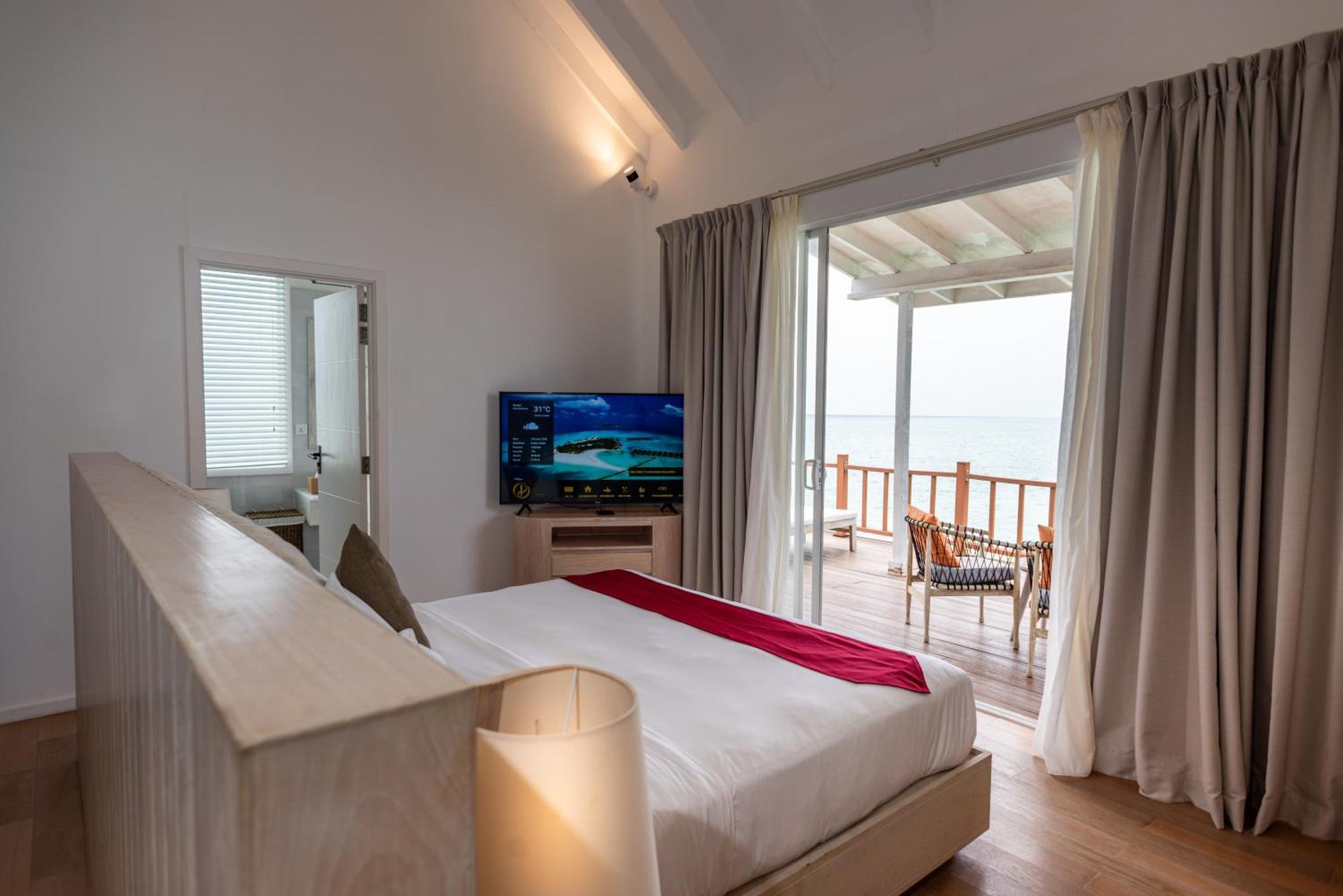 Dhigufaru Island Resort 5*